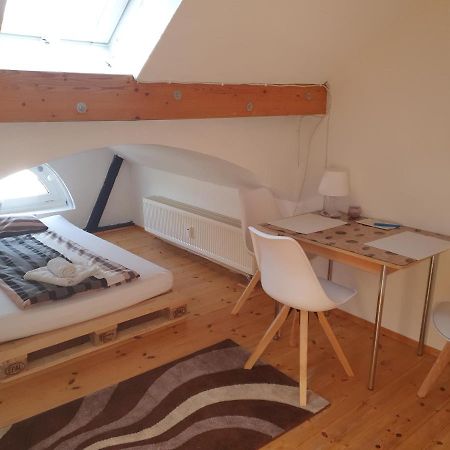 Hotel, Ferienwohnung, Zimmer Bad Driburg Kültér fotó