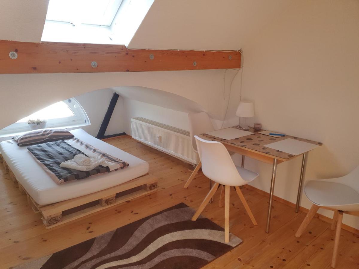 Hotel, Ferienwohnung, Zimmer Bad Driburg Kültér fotó